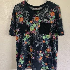 Black and flower print tee